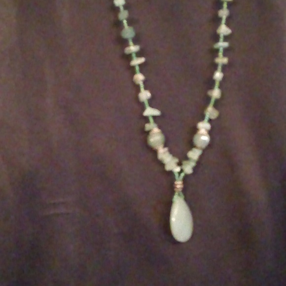 turquoise stone and beads necklace - Picture 2 of 4